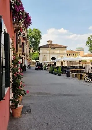 Storico Fronte Piazza In Borgo Portello Appartement Padoue
