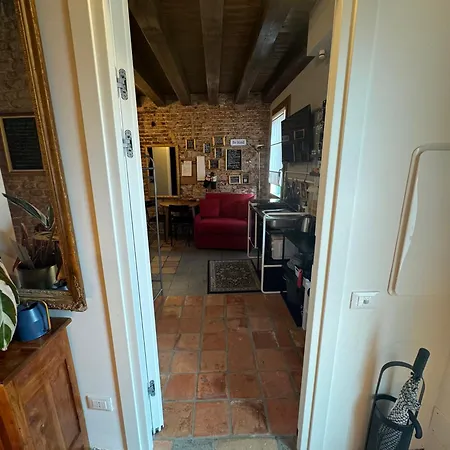 Appartement Storico Fronte Piazza In Borgo Portello