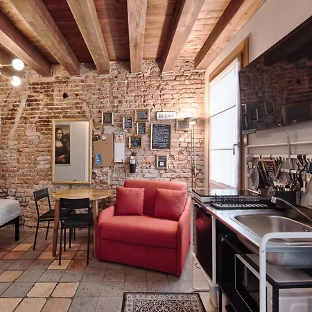 アパート Storico Fronte Piazza In Borgo Portello *